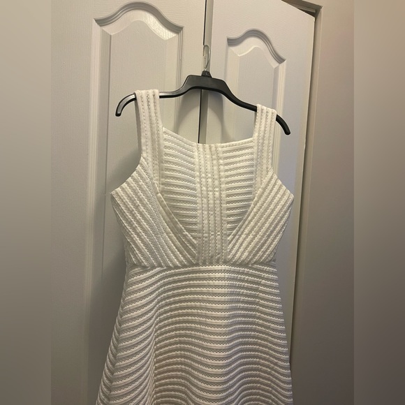 Dresses from Spring Sale at Nordstrom and Off Saks 5th Ave. Sizes range 12-16 . - Picture 5 of 16